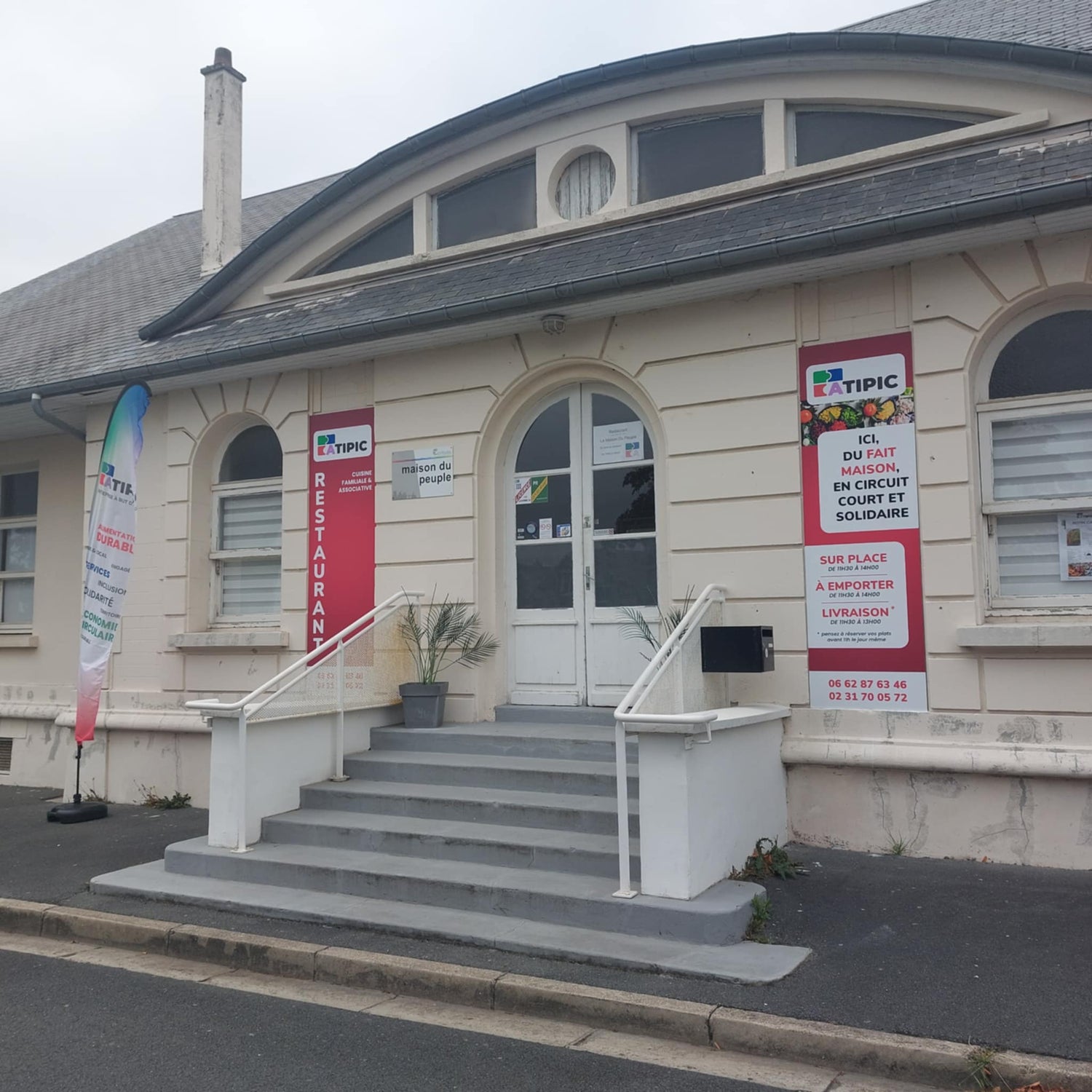 La devanture du restaurant d'Atipic
